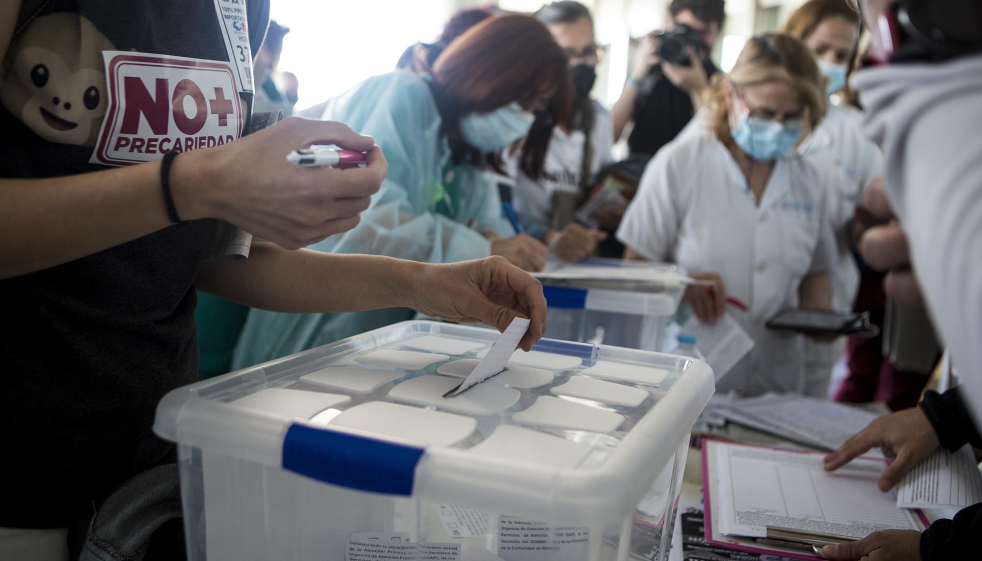 Consulta popular por la sanidad pública en el Hospital 12 de Octubre - 4